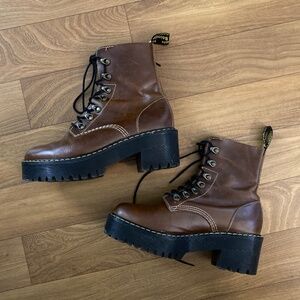 Dr. Martens Leona Orleans Butterscotch Brown Leather Lace Up Combat Boots - US 7